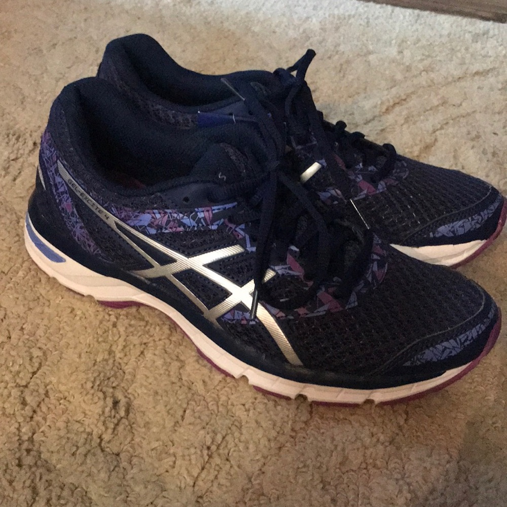 ASICS NWT